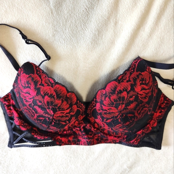 Red Floral Bra - Picture 1 of 7